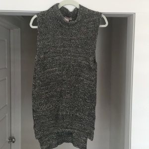 Forever 21 Size Medium Sleeveless Sweater